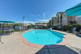 Photo #5: 222120575 Listing