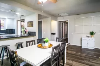 Photo #2: 222120778 Listing