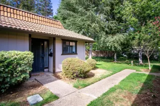 Photo #5: 222120778 Listing