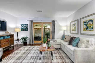 Photo #3: 222120839 Listing