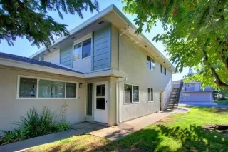Photo #2: 222122127 Listing 