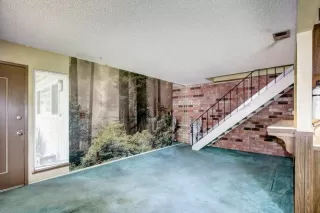 Photo #5: 222122127 Listing 