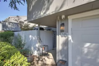 Photo #2: 222122418 Listing 