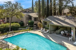 Photo #1: 222122587 Listing 