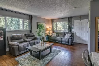 Photo #1: 222122646 Listing