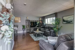 Photo #5: 222122646 Listing