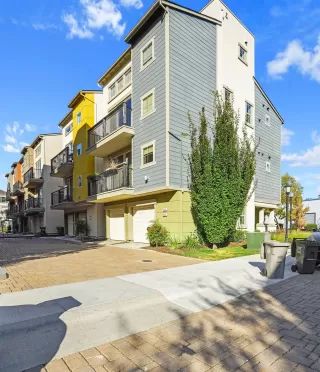 Photo #3: 222122982 Listing