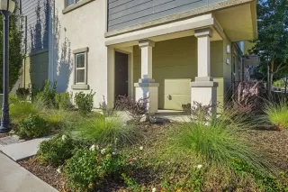 Photo #4: 222122982 Listing