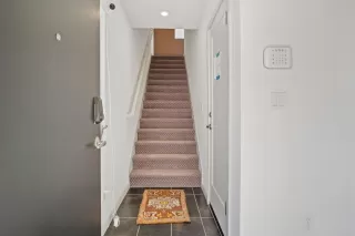 Photo #5: 222122982 Listing