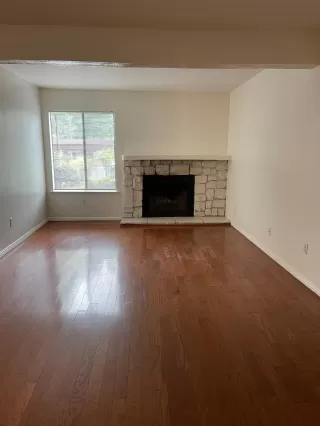 Photo #2: 222123035 Listing