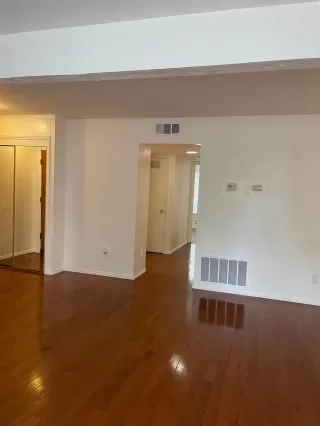 Photo #6: 222123035 Listing