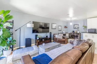 Photo #4: 222123444 Listing 