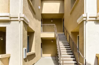 Photo #5: 222124096 Listing 