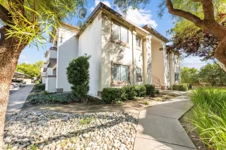 Photo #1: 222125234 Listing