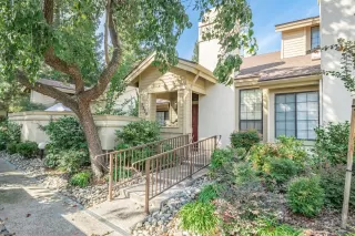 Photo #2: 222125537 Listing