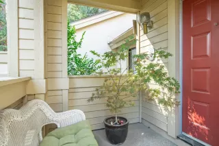 Photo #3: 222125537 Listing