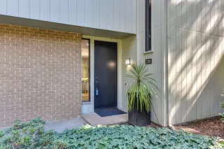 Photo #2: 222125588 Listing