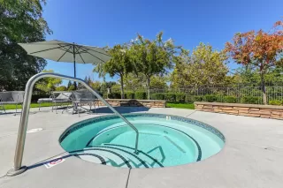 Photo #2: 222125825 Listing 
