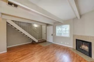 Photo #4: 222125937 Listing