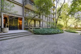 Photo #2: 222126130 Listing 