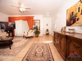 Photo #4: 222126356 Listing