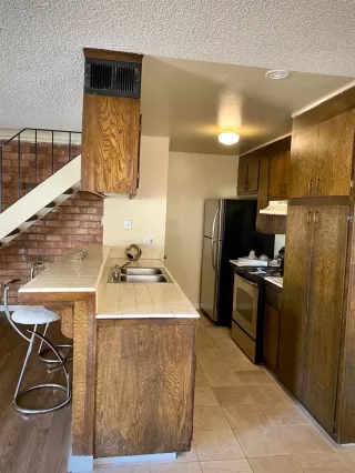 Photo #5: 222126455 Listing