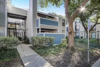 Photo #1: 222126726 Listing