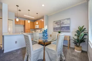 Photo #4: 222126931 Listing 