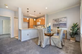 Photo #5: 222126931 Listing 