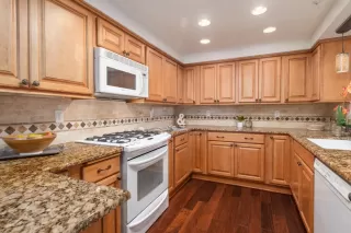 Photo #4: 222127156 Listing 