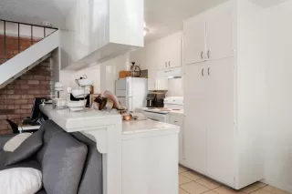 Photo #6: 222127215 Listing 