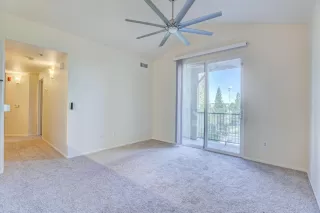 Photo #2: 222128088 Listing