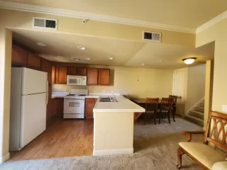 Photo #2: 222128209 Listing