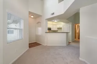 Photo #5: 222128244 Listing