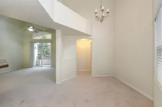 Photo #6: 222128244 Listing