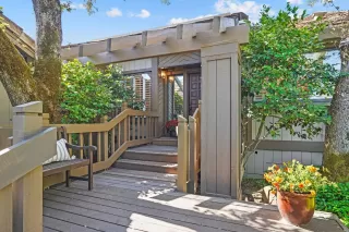 Photo #3: 222128451 Listing
