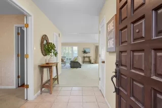 Photo #4: 222128451 Listing