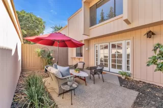 Photo #1: 222128664 Listing