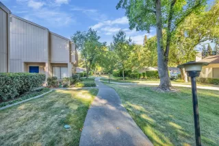 Photo #4: 222128664 Listing