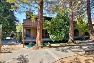 Photo #3: 222128911 Listing