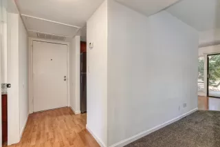 Photo #6: 222128911 Listing