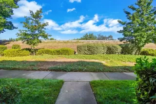 Photo #1: 222128940 Listing