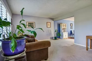 Photo #6: 222128940 Listing