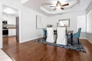 Photo #6: 222129019 Listing