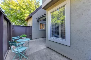 Photo #1: 222129400 Listing 