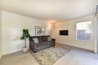 Photo #2: 222129400 Listing 