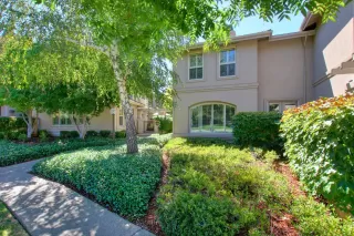 Photo #2: 222129800 Listing