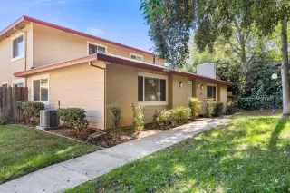 Photo #1: 222130019 Listing 