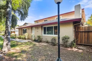 Photo #3: 222130019 Listing 