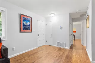 Photo #6: 222130019 Listing 